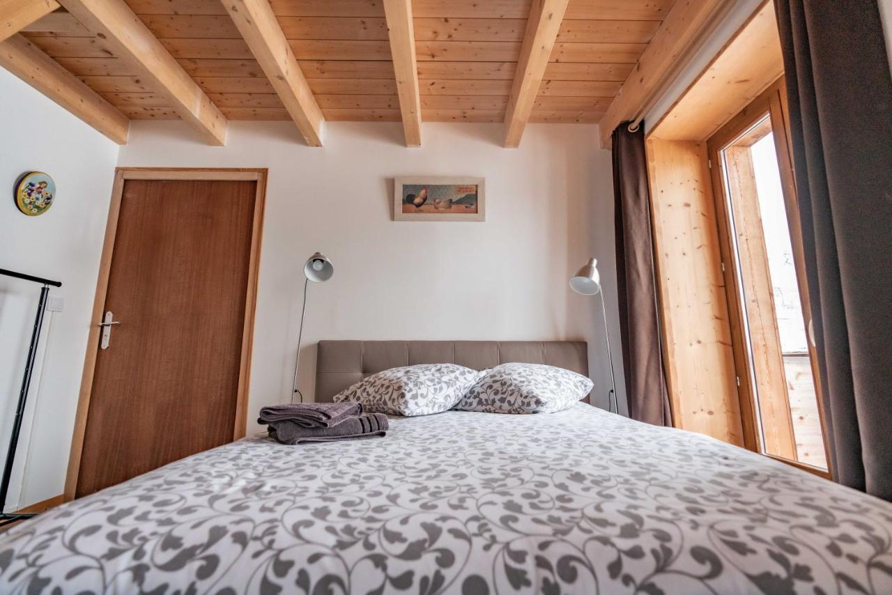 Le Saint Jo Bed & Breakfast เลอ เฟคลาซ์ ภายนอก รูปภาพ