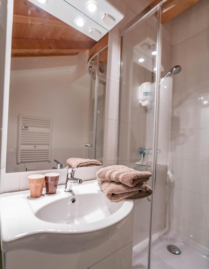 Le Saint Jo Bed & Breakfast เลอ เฟคลาซ์ ภายนอก รูปภาพ